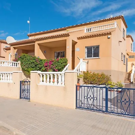 Casa Roncar Holiday home *