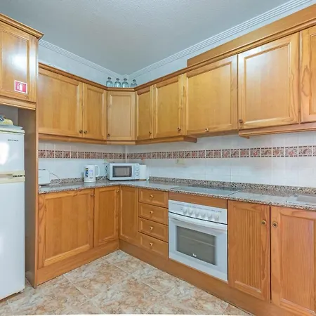 Casa Roncar Feriehus *